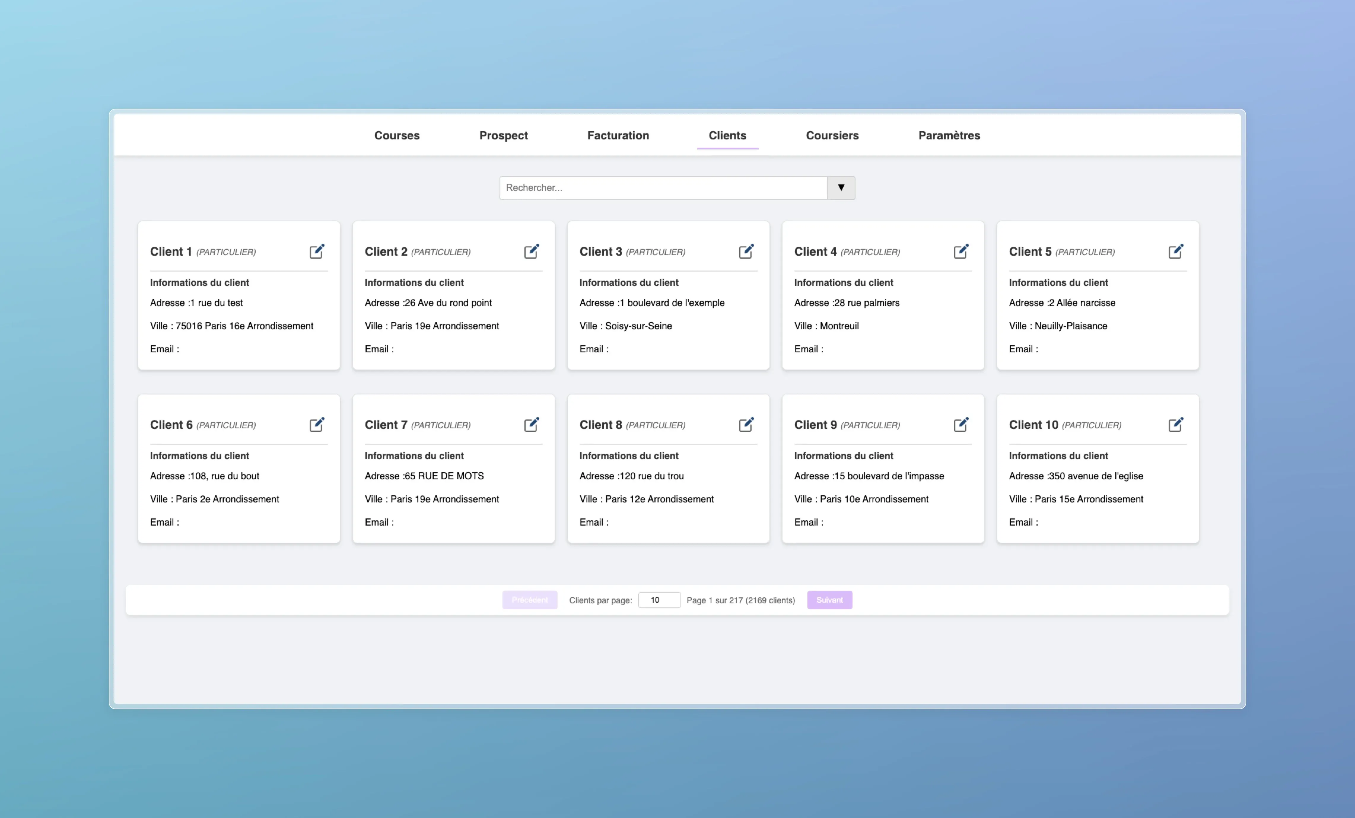 Module de gestion des clients avec profils détaillés