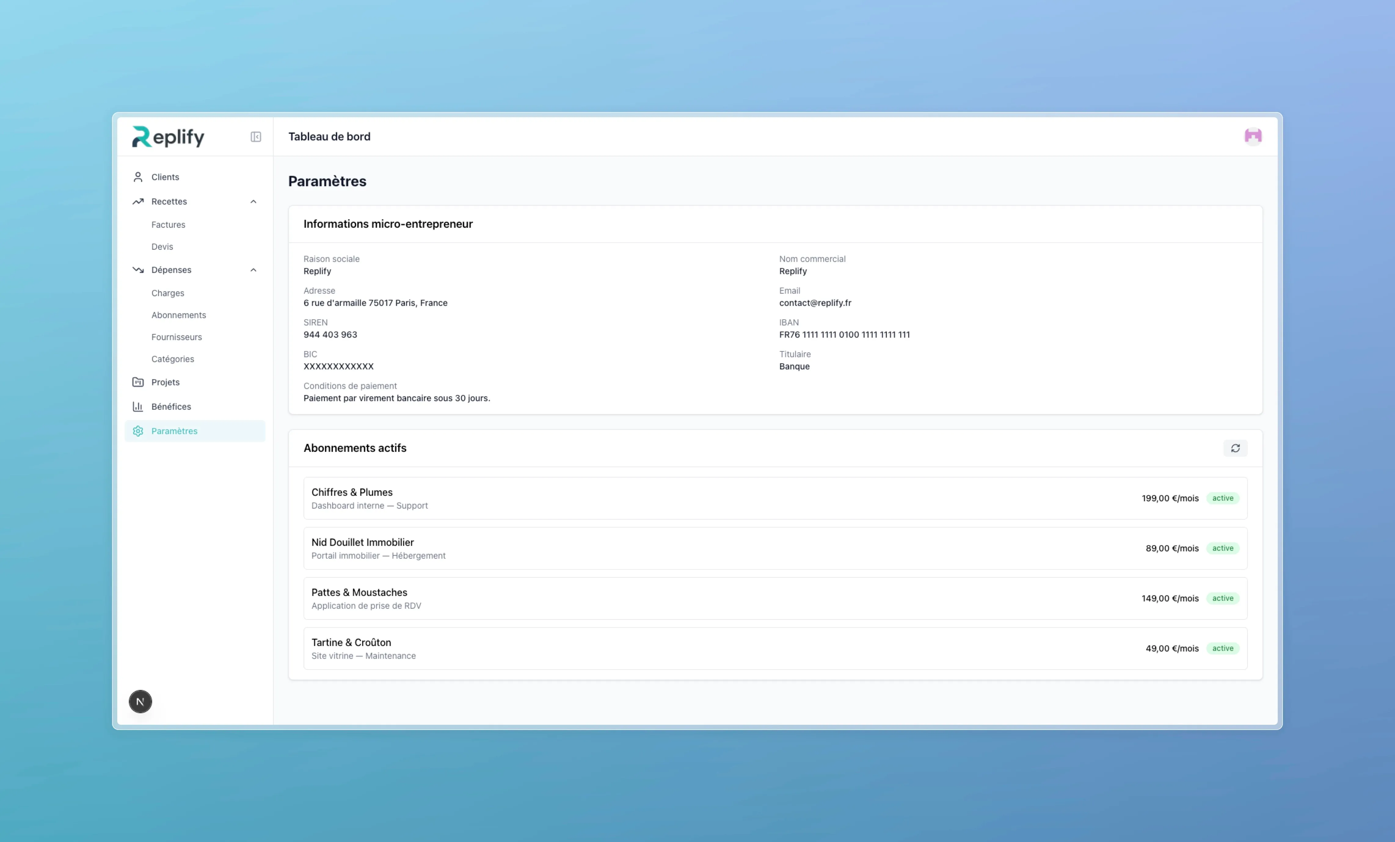Settings page with legal micro-entrepreneur information (SIREN, IBAN, payment terms) and list of active client subscriptions
