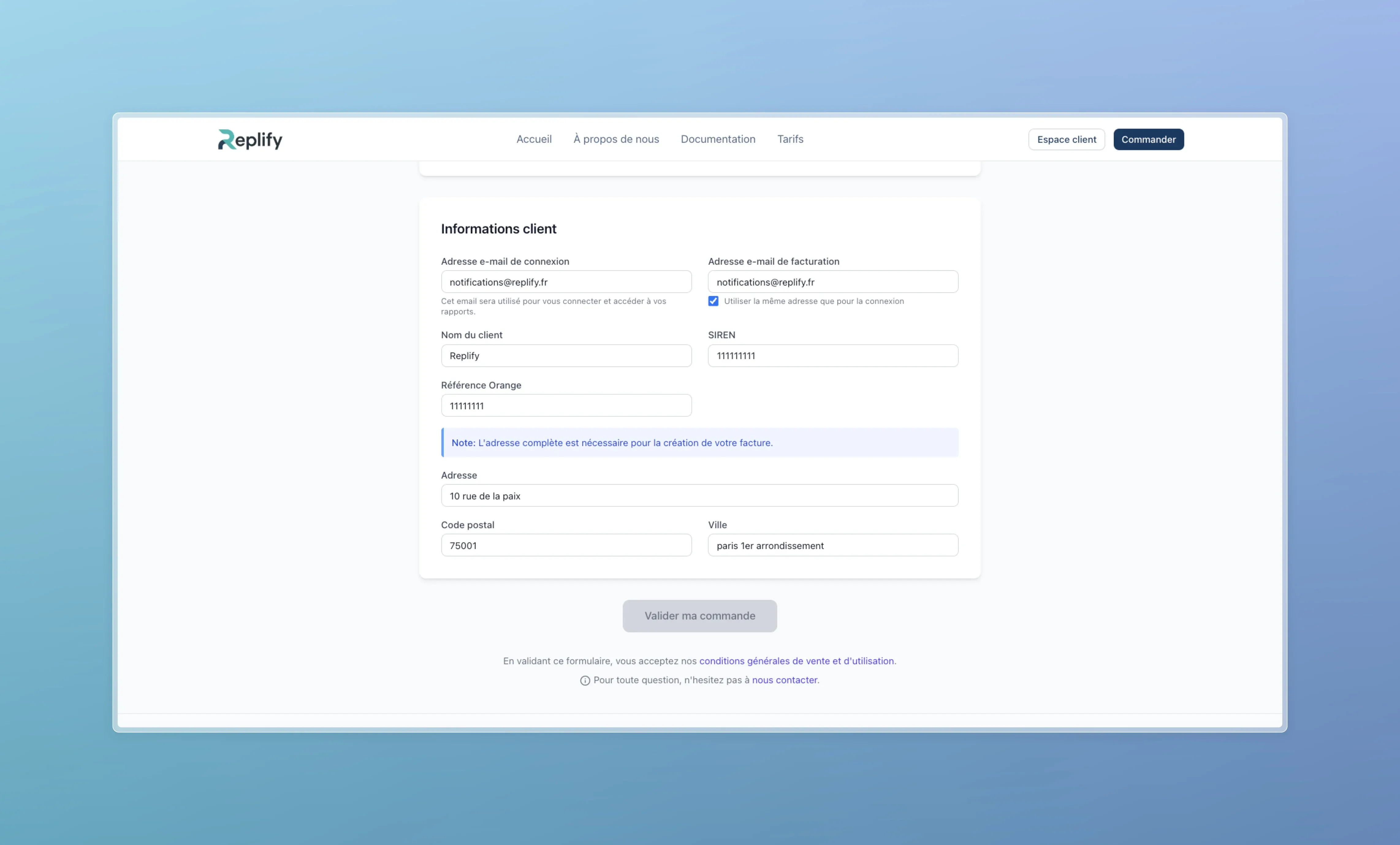 Formulaire de saisie des informations client pour finaliser la commande