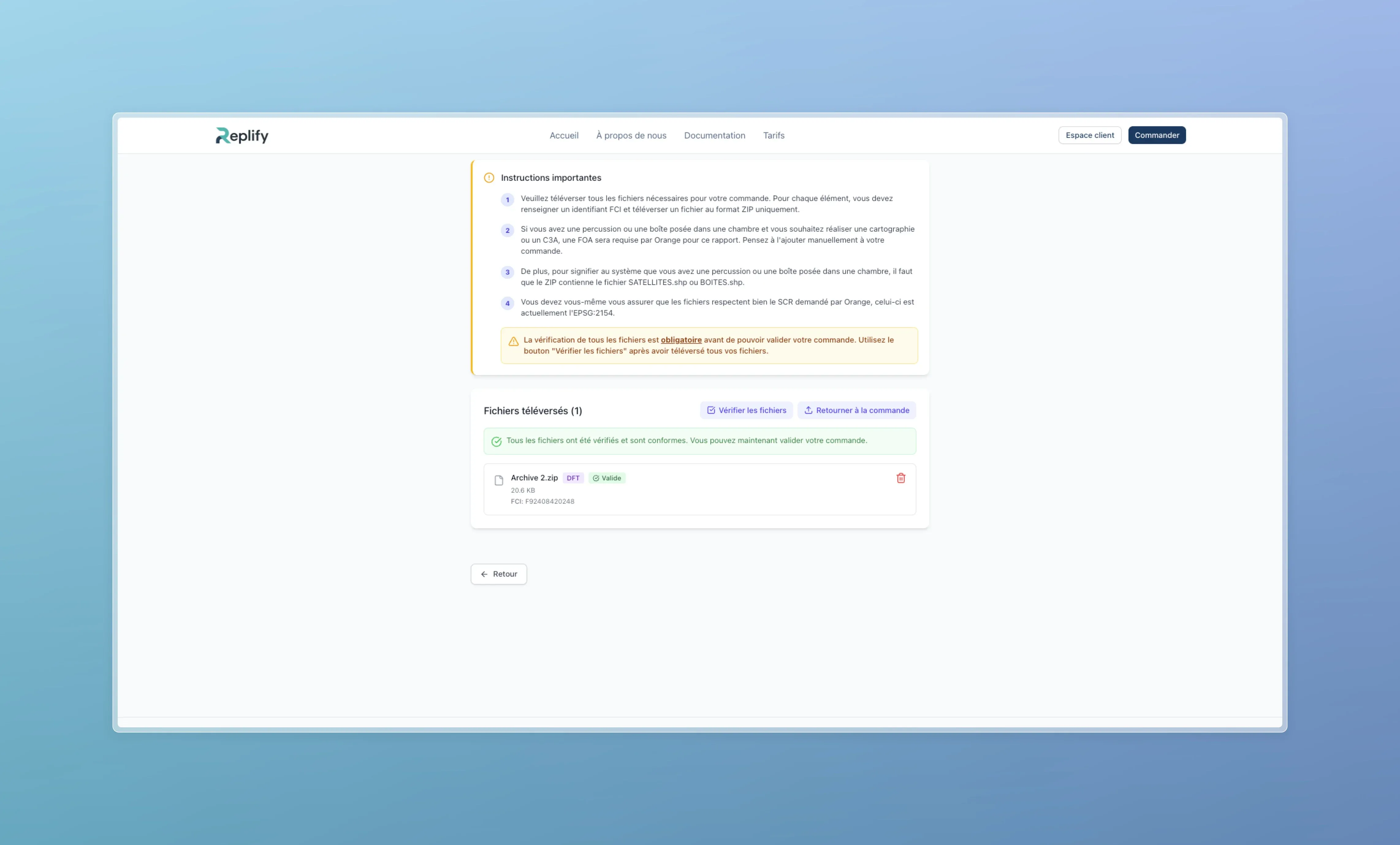 Interface de téléversement avec fichier validé et conformité vérifiée